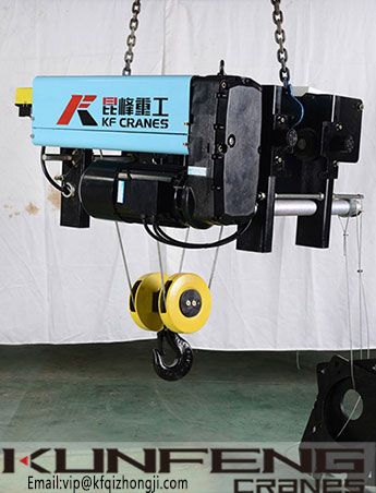 What are the advantages of using electric wire rope hoists?