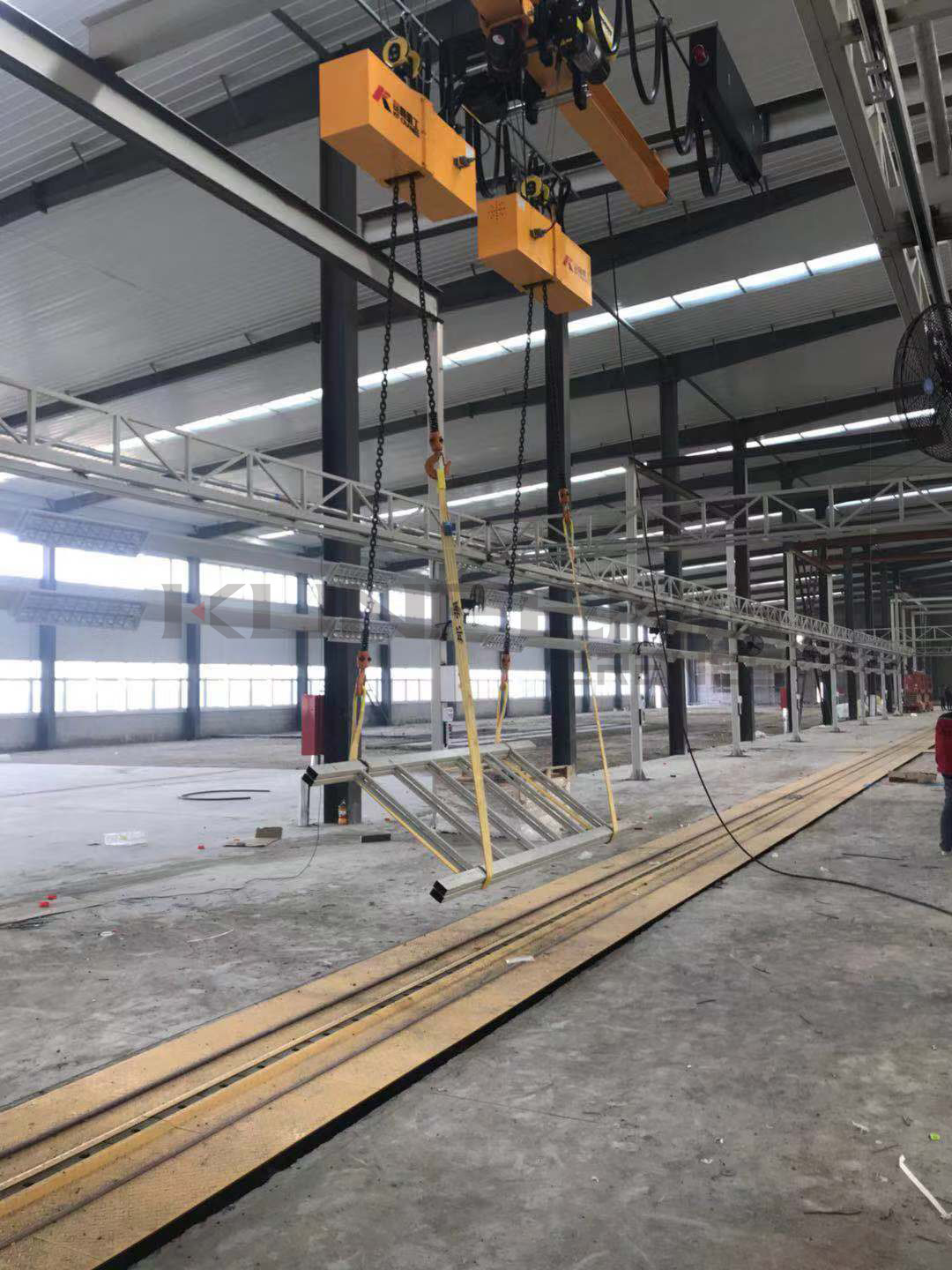 Chain belt type turning machine Chain belt type turning machine