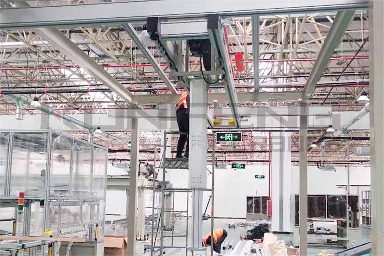 Pharmaceutical clean room hoists and lifting equipment