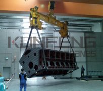 Regular inspection of the chain type of the load turning device for looseness and lubrication