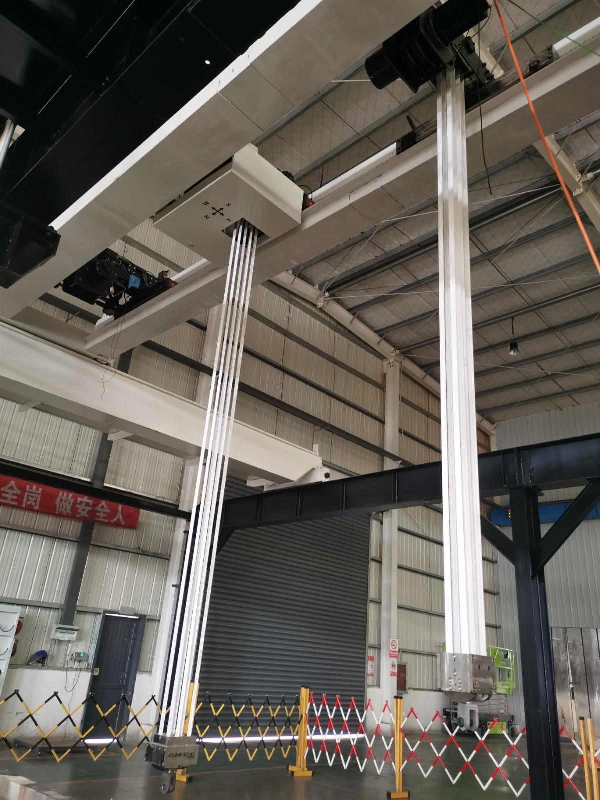 Cleanroom Belt Hoist