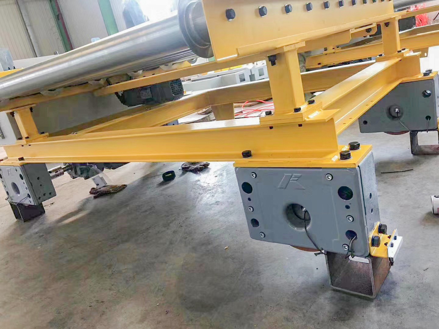 Wheel block system for crane