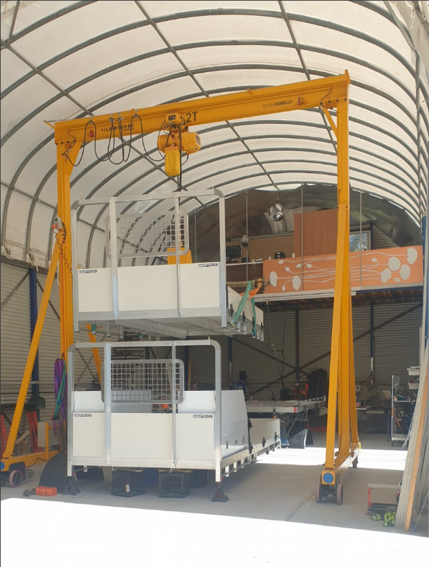 2 ton Adjustable Mobile Trackless Gantry Crane