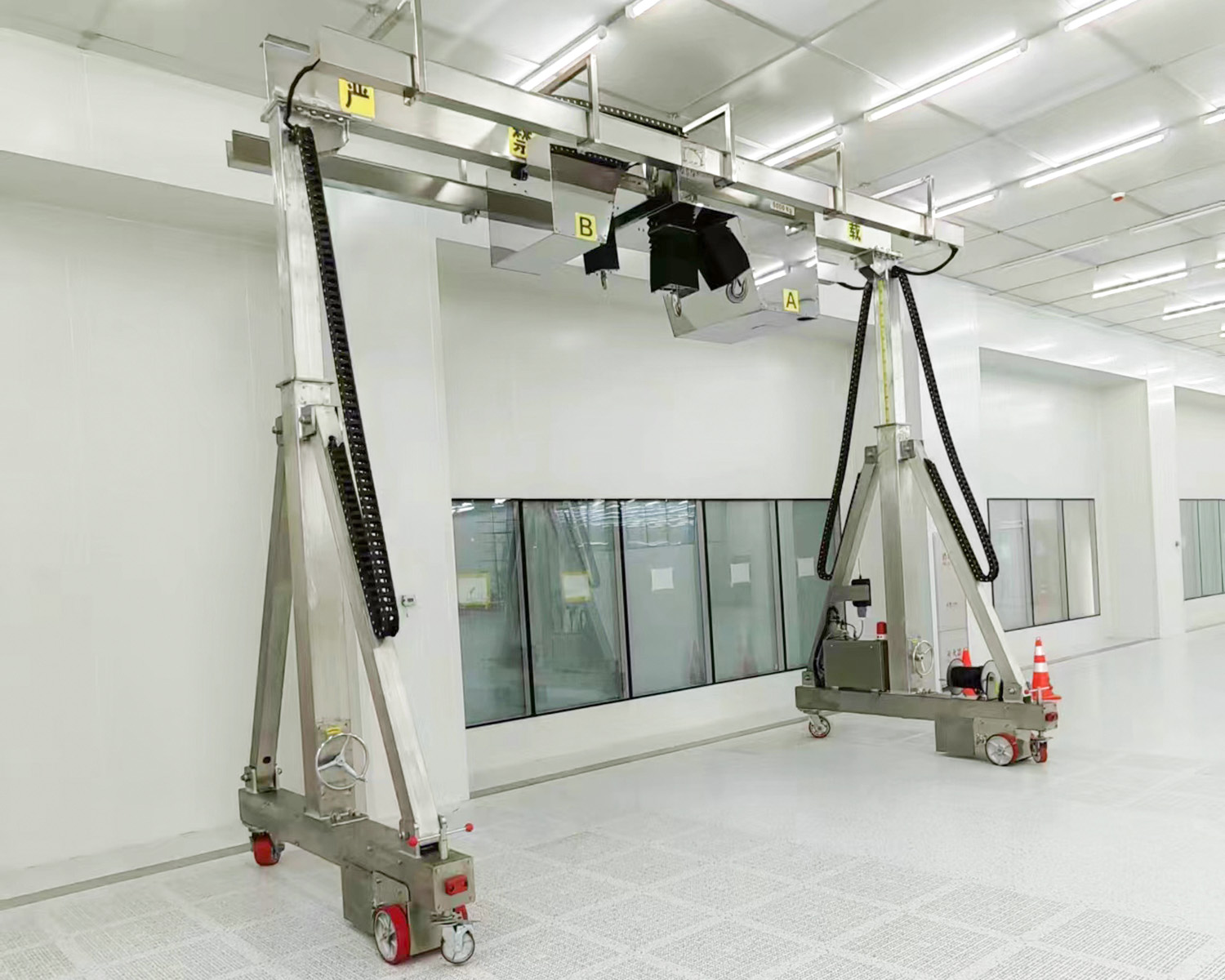 Application of Stainless Steel Crane in Cleanroom Environment
