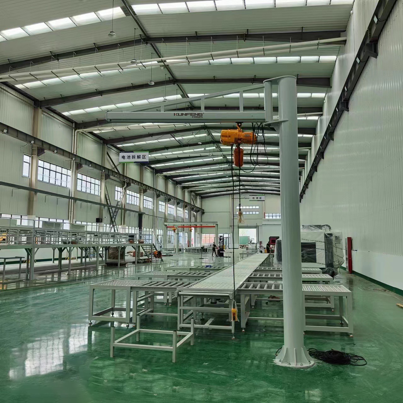 Jib Cranes Applied in Lithium Battery Automatic Assembly Line Jib Cranes Applied in Lithium Battery Automatic Assembly Line
