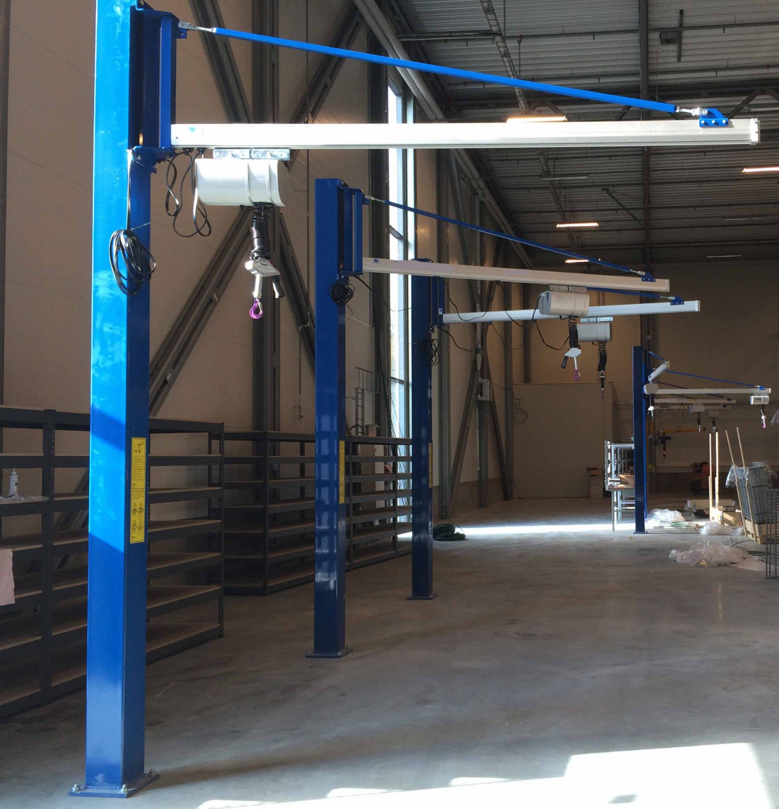 Aluminum jib crane