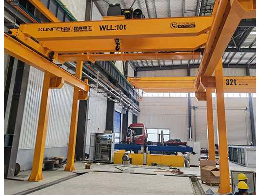 Double girder overhead travelling crane