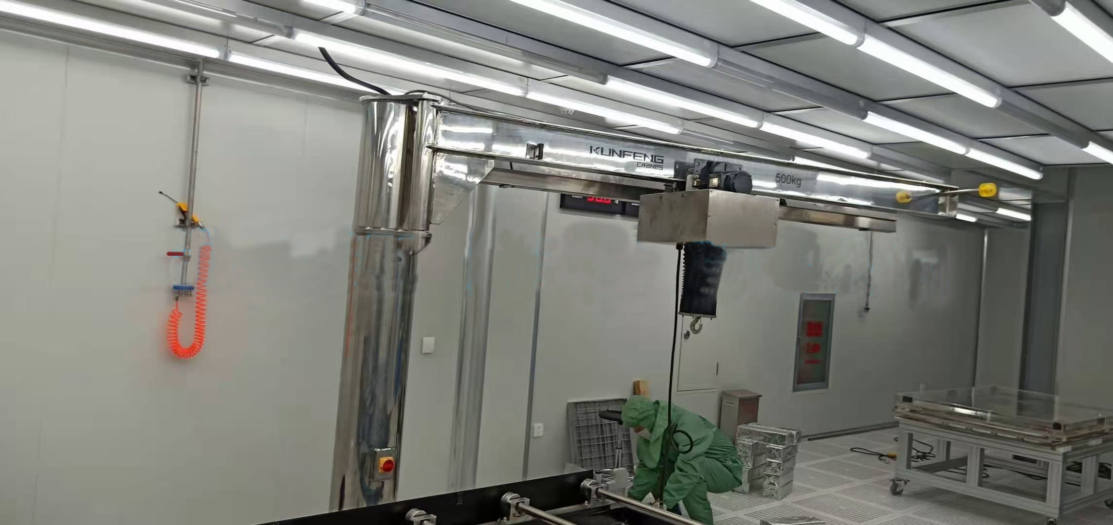 Advantages of Clean Room Jib Crane for Semiconductor Workshop