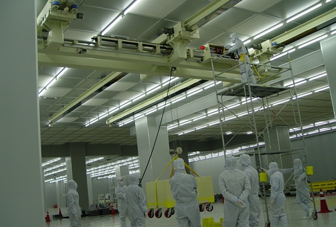 Pharmaceutical GMP Workshop Material Handling Solutions Pharmaceutical GMP Workshop Material Handling Solutions