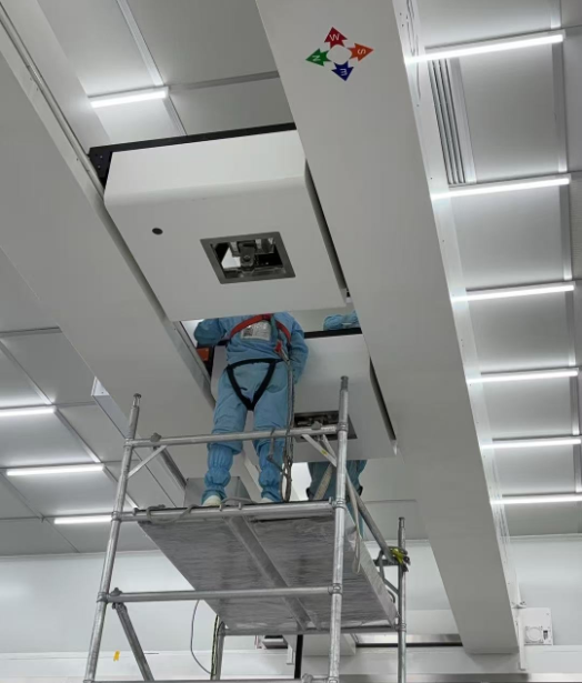Cleanroom crane on-site installation