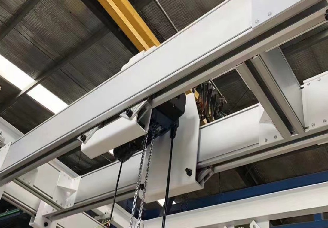 Aluminum light workstation crane