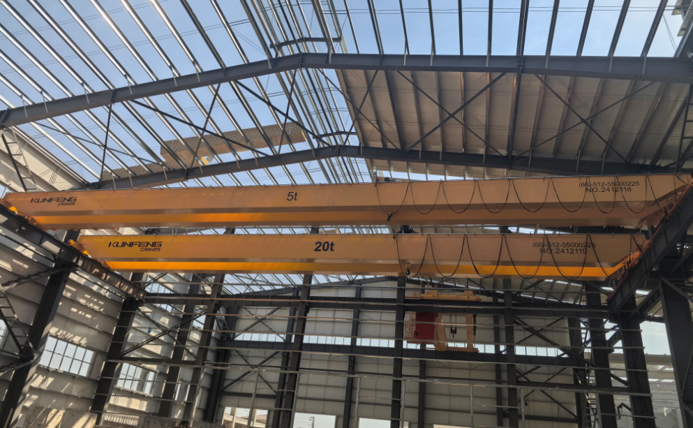 Heavy duty double girder overhead crane