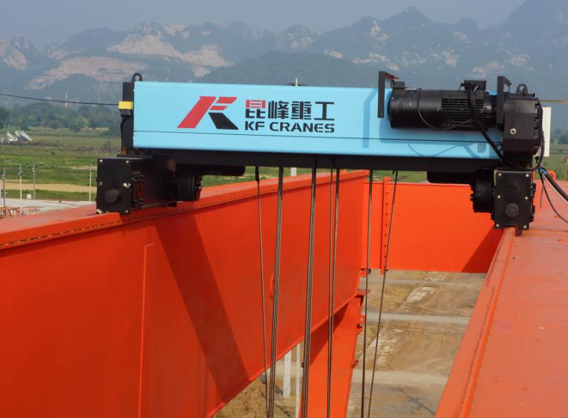 Double girder wire rope hoist with trolley